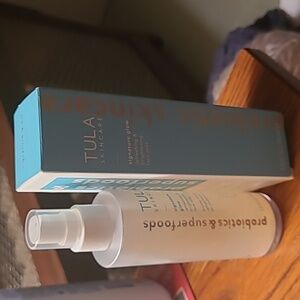 TULA signature glow Refreshing & brightening face mist 3.51 fl. oz.